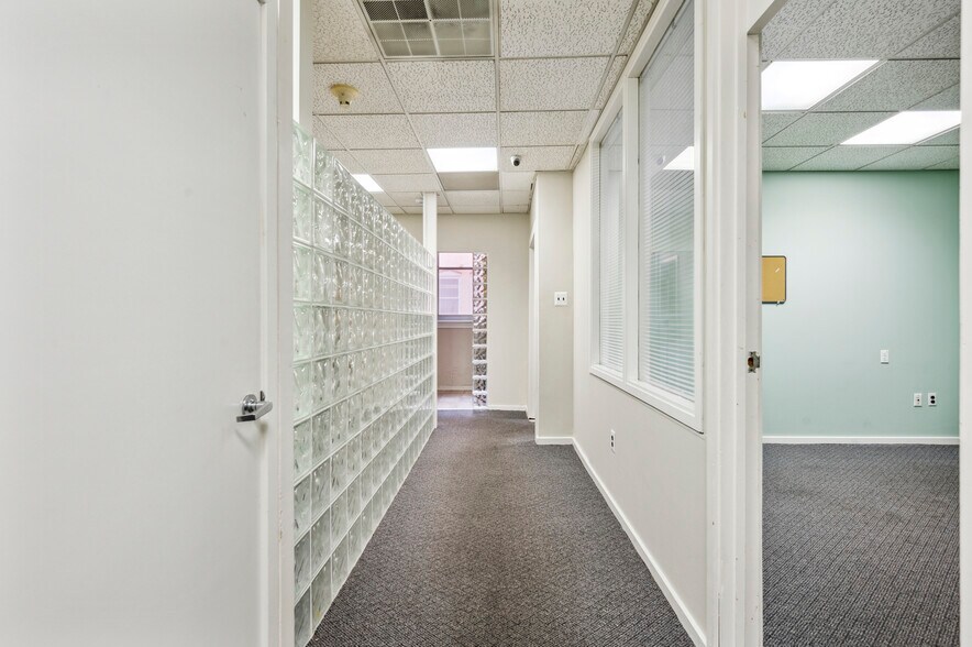 More Photos Of 212 Race St, Philadelphia Apartments For Sale