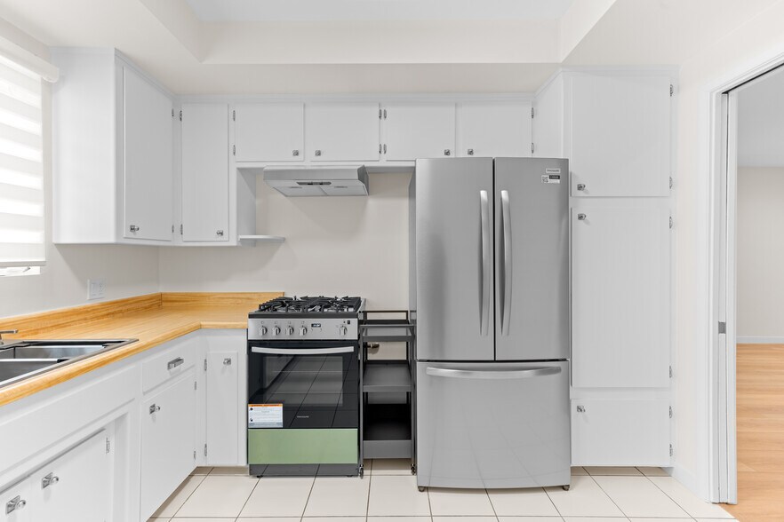 More Photos Of 4345 Ventura Canyon Ave, Sherman Oaks Apartments For Sale