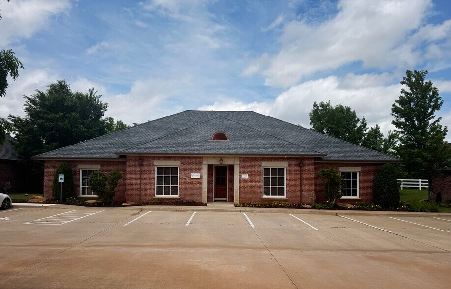 Primary Photo Of 1425 NW 150th St, Edmond Office For Sale