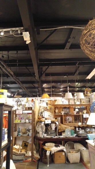 More Photos Of 2272 Lawrenceville Hwy, Decatur Freestanding For Lease