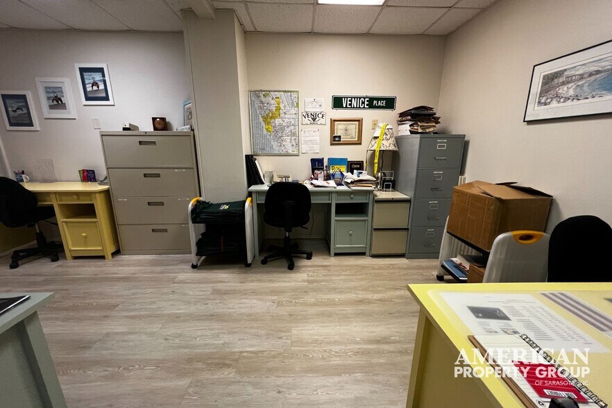 More Photos Of 101 San Marco Dr, Venice Medical For Sale