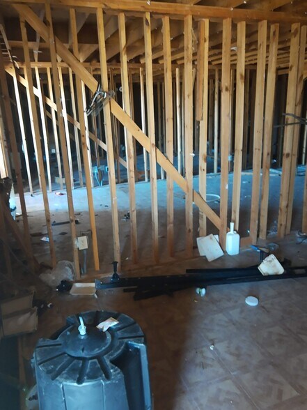 More Photos Of 1216 Interstate Highway 30, Greenville Hotel For Sale