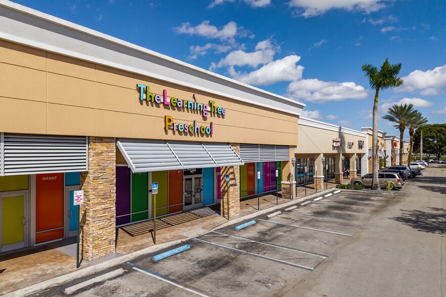 More Photos Of 15641-15661 Sheridan St, Davie Unknown For Lease