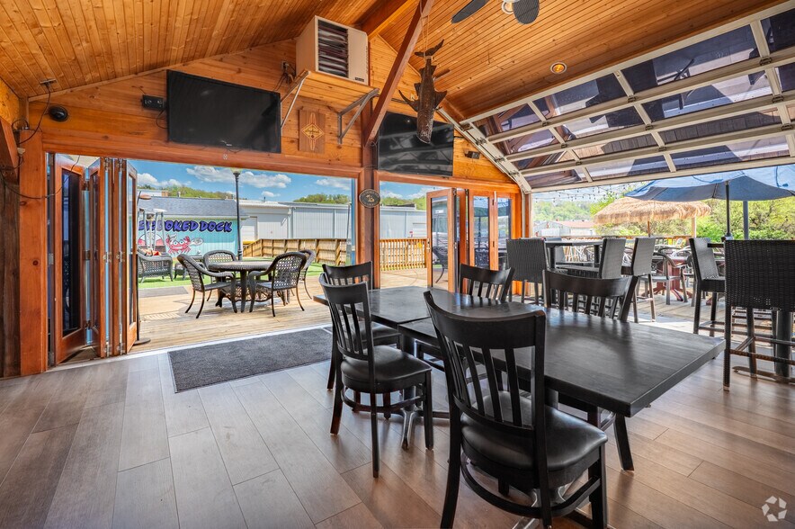 More Photos Of 30 12th St, Wellsburg Restaurant For Sale