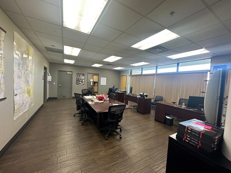 More Photos Of 4401 E Hefner Rd, Oklahoma City Distribution For Sale