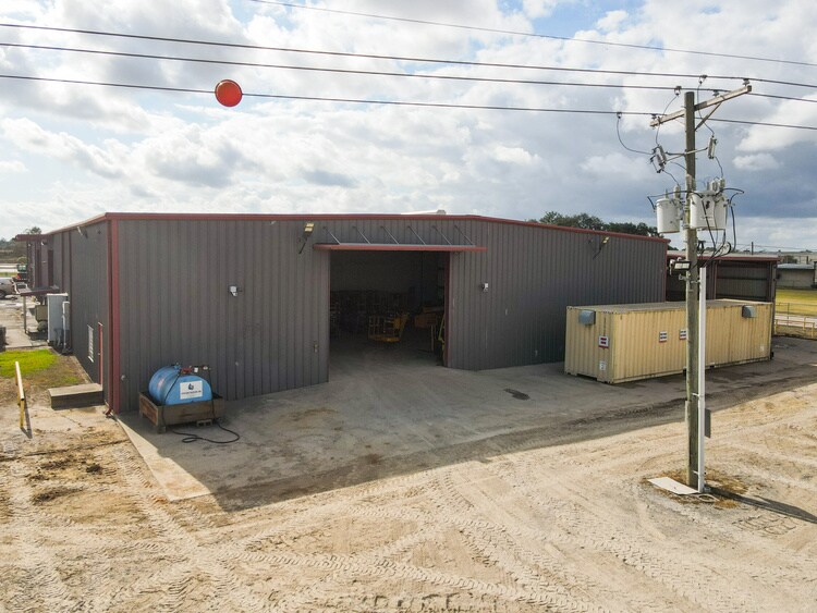 More Photos Of 3721 Highway 90 E, Broussard Light Distribution For Lease