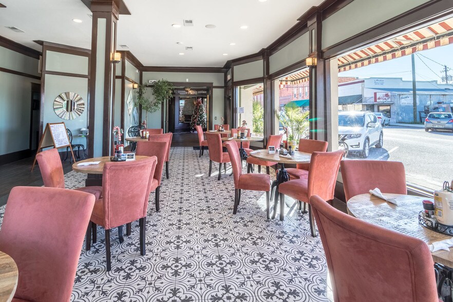 More Photos Of 400 E Nelson Ave, Defuniak Springs Hotel For Sale