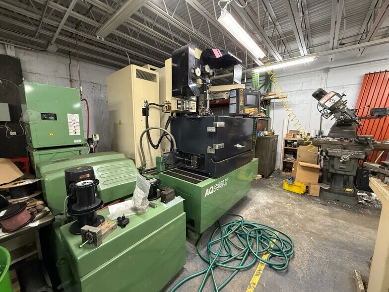 More Photos Of 44 Southbridge Rd, Dudley Light Manufacturing For Sale