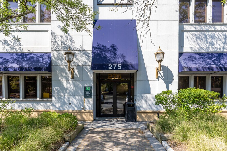 More Photos Of 275-277 Forest Ave, Paramus Coworking Space