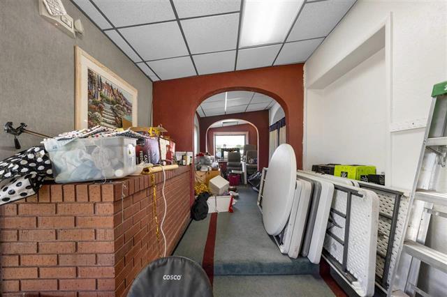 More Photos Of 816 W Gore Blvd, Lawton Office For Sale