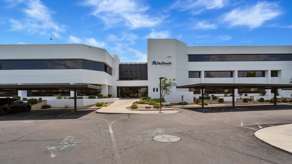 More Photos Of 4225 E Windrose Dr, Phoenix Office For Sale