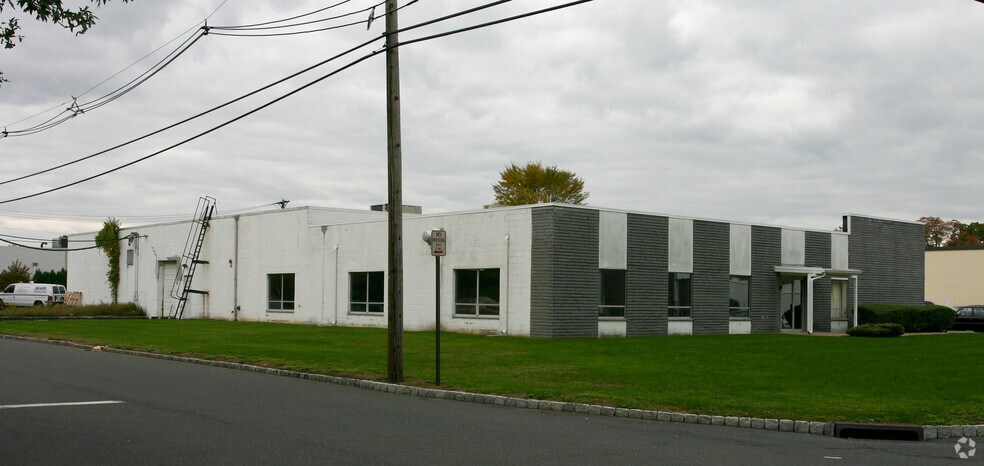 More Photos Of 22 Spielman Rd, Fairfield Light Manufacturing For Lease