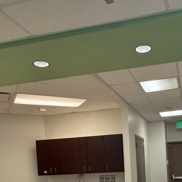More Photos Of 9138 West Rd, Houston Freestanding For Lease