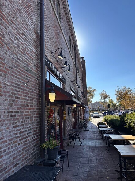 More Photos Of 25 Main St, Tuckahoe Loft Creative Space For Lease