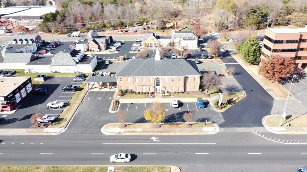 More Photos Of 8780 Centreville Rd, Manassas General Retail For Sale