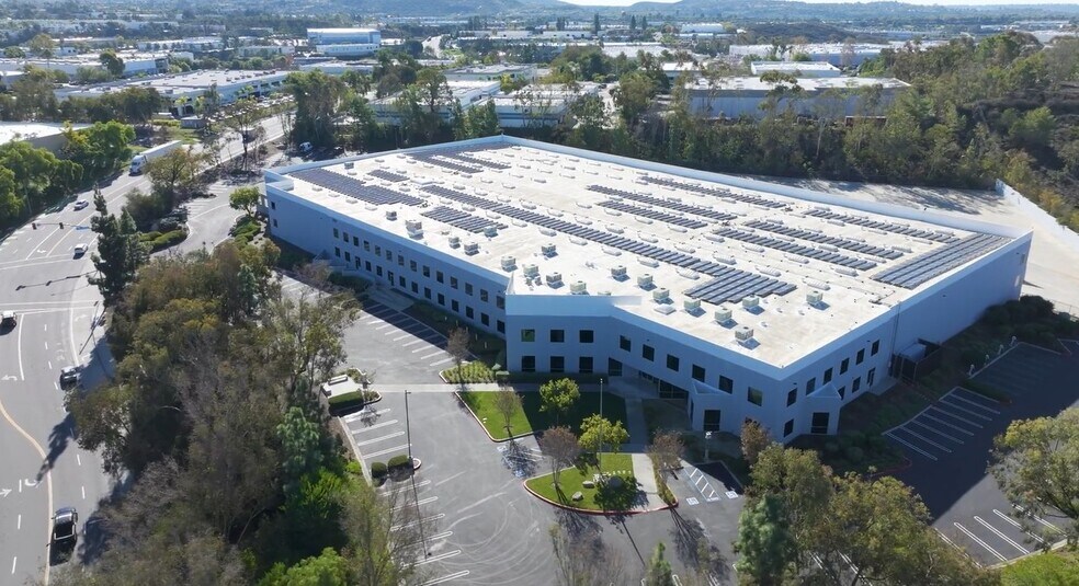 Primary Photo Of 2611 Business Park Dr, Vista Manufacturing For Lease