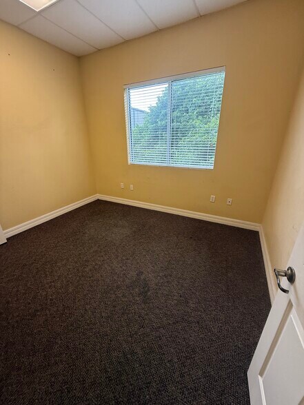 More Photos Of 750 Tamiami Trl, Port Charlotte Office For Sale