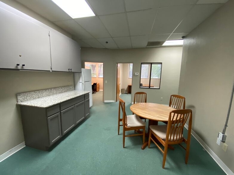 More Photos Of 706-724 5th St, Davis Office For Lease