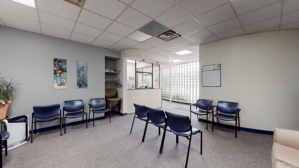 More Photos Of 10190-10198 Springfield Pike, Cincinnati Medical For Sale
