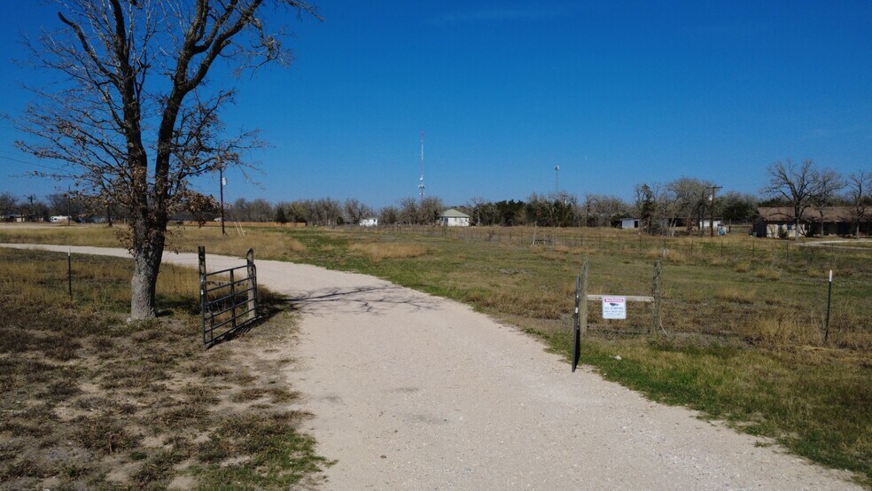 More Photos Of 1622 SH 71, Cedar Creek Land For Lease