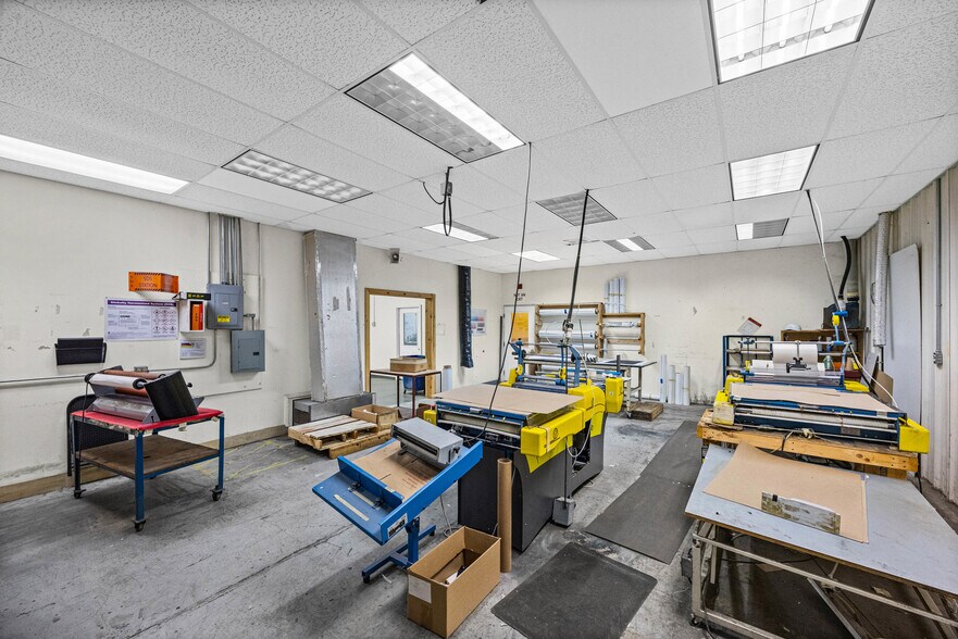 More Photos Of 10 Forbes St, Dansville Manufacturing For Lease