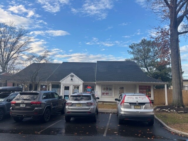 Primary Photo Of 3-5 Swimming River Rd, Lincroft General Retail For Lease
