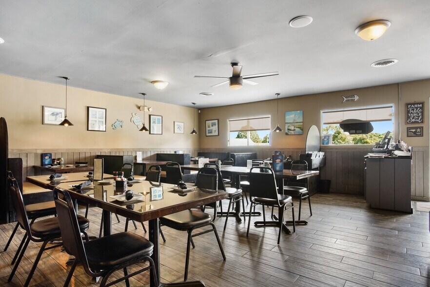 More Photos Of 2633 Holden Beach Rd SW, Holden Beach Restaurant For Sale