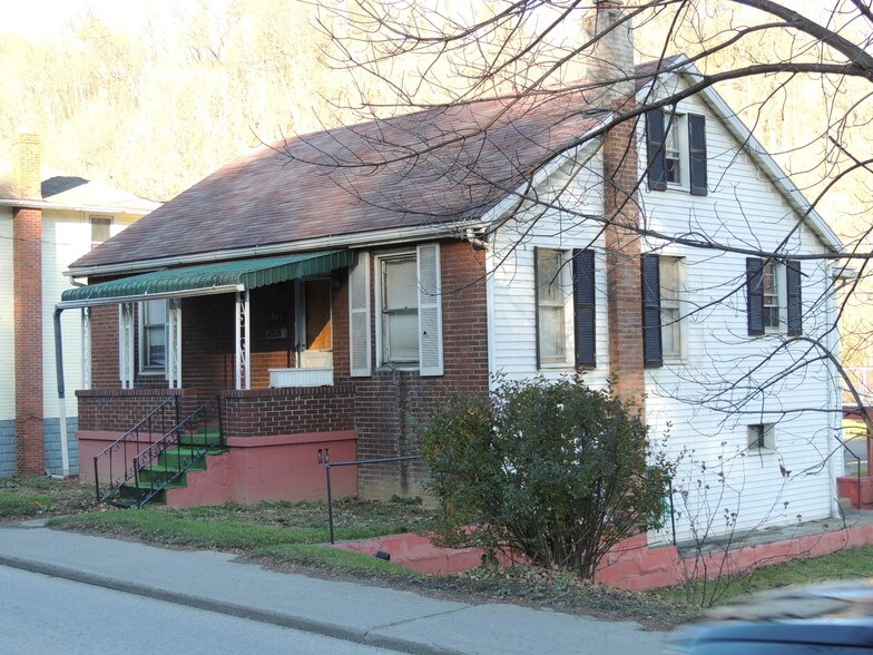 More Photos Of 301 E Brockway Ave, Morgantown Land For Sale