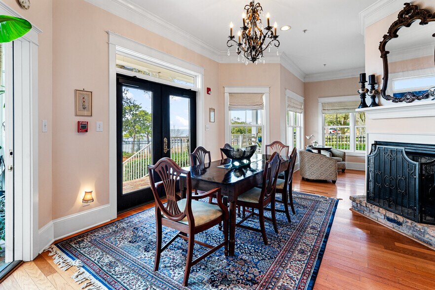 More Photos Of 202 S Mobile St, Fairhope Hospitality For Sale