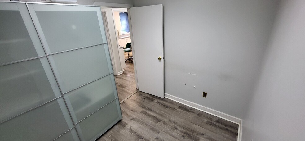 More Photos Of 289 Market St, Saddle Brook Office For Sale