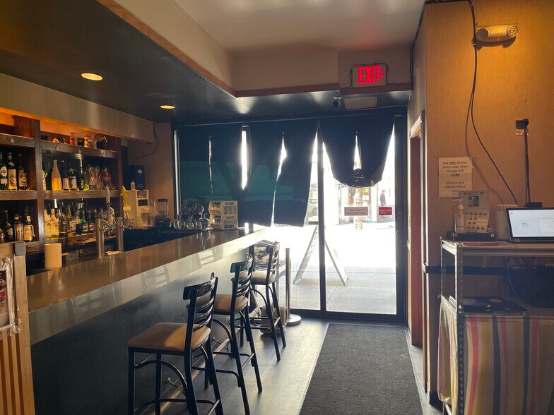 More Photos Of 5432 Walnut St, Pittsburgh Restaurant For Lease