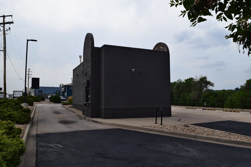 More Photos Of 1285 S Santa Fe Dr, Denver Freestanding For Lease