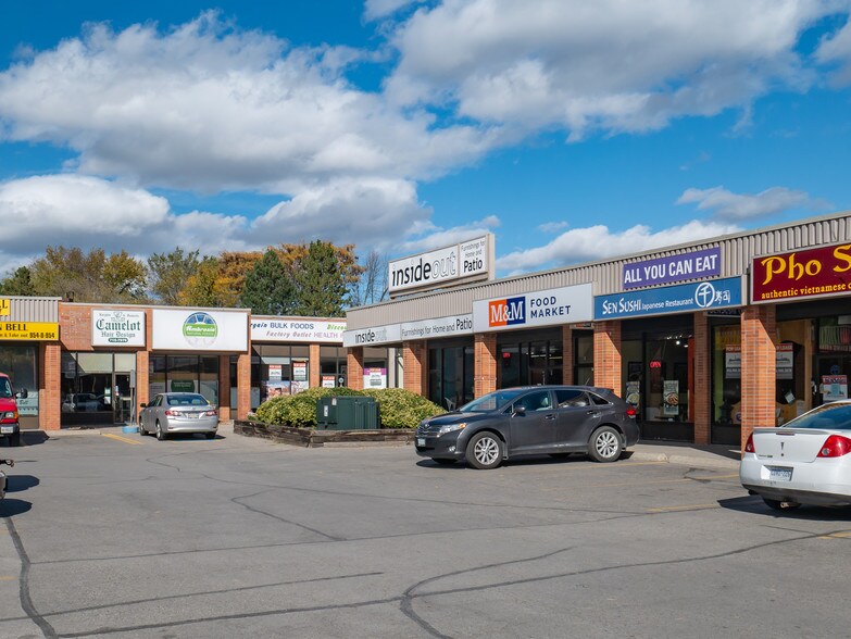 Primary Photo Of 16925 Yonge St, Newmarket Freestanding For Lease