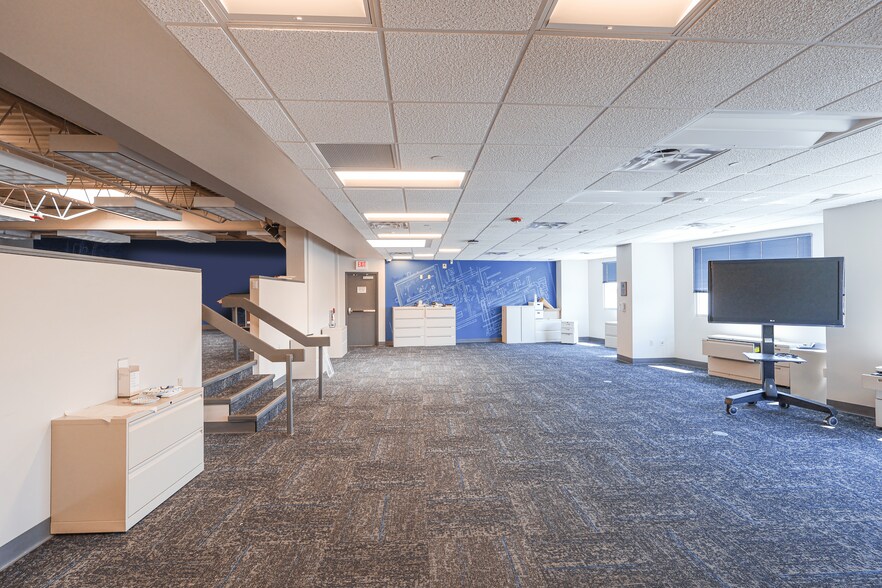 More Photos Of 31 35th St, Pittsburgh Warehouse For Lease