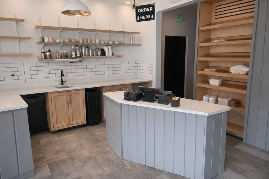 More Photos Of 10 E Main St, Pawling Restaurant For Sale