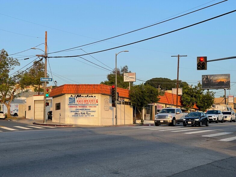 More Photos Of 7639 Foothill Blvd, Tujunga Storefront For Lease