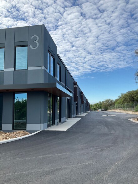 More Photos Of 4949 N Loop 1604 W, San Antonio Unknown For Lease