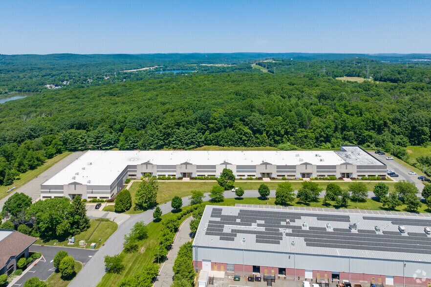 More Photos Of 4 Middlebury Blvd, Randolph Flex For Lease