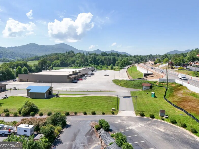 More Photos Of 36 Royalty Ln, Dillard Carwash For Sale