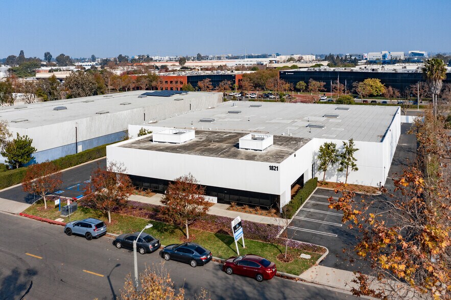 More Photos Of 1821 Kettering St, Irvine Warehouse For Lease