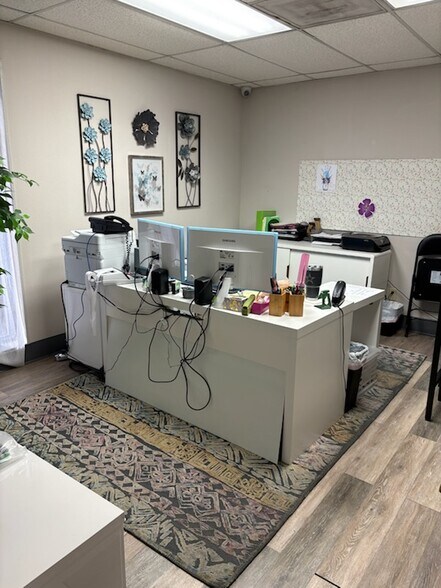 More Photos Of 2805 Singleton St, Rowlett Distribution For Lease