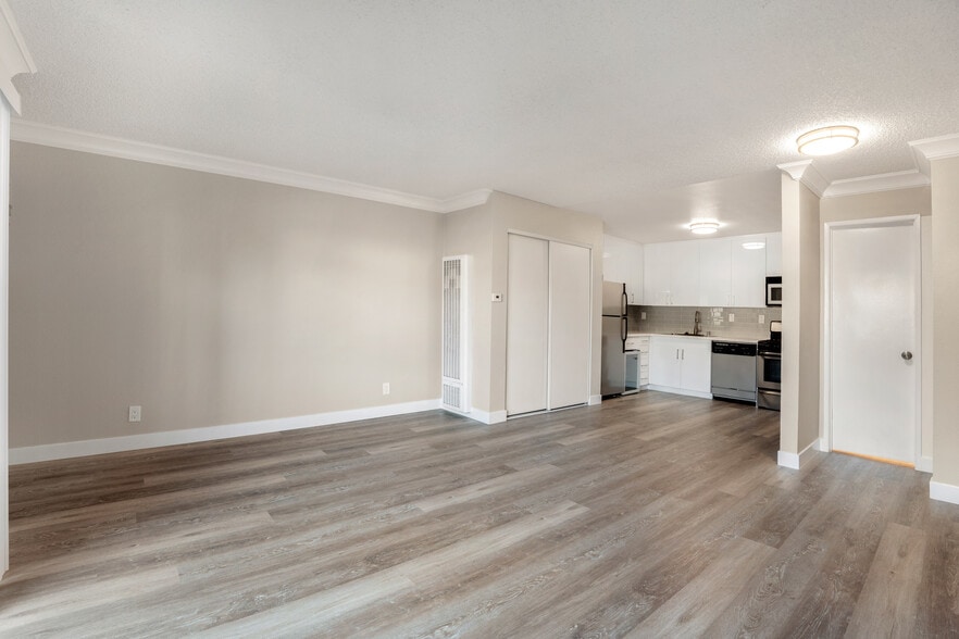 More Photos Of 8560 W Olympic Blvd, Los Angeles Apartments For Sale