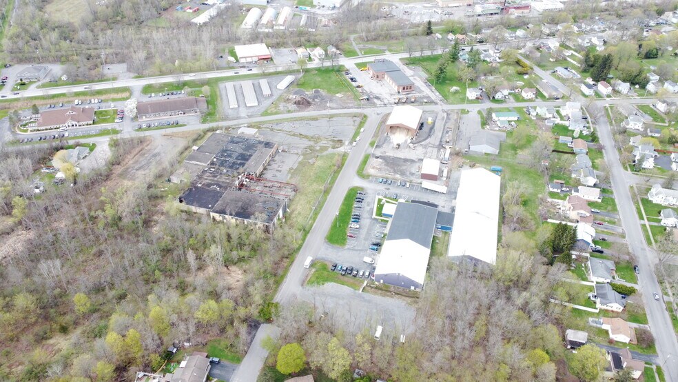 More Photos Of 645 Birchwood Dr, Oneida Distribution For Sale