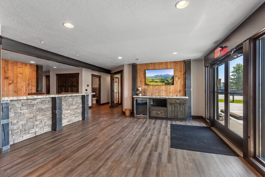 More Photos Of 10157 N Taryne St, Hayden Flex For Sale