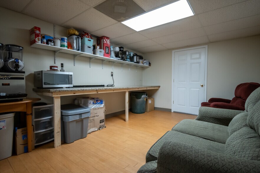 More Photos Of 3655 Neese Commerce Rd, Hull Multifamily For Sale