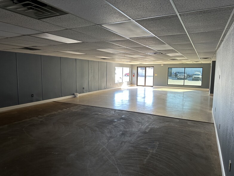 More Photos Of 1706 N Magnolia Ave, Ocala Storefront For Sale
