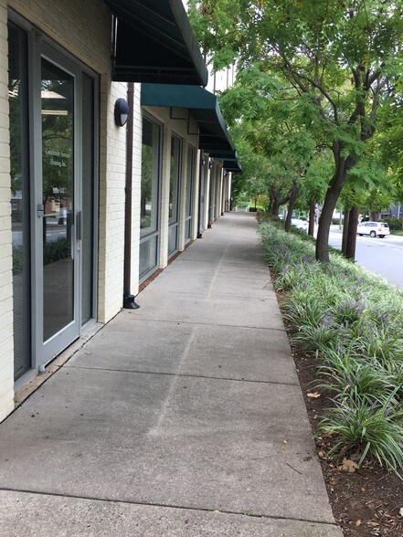 More Photos Of 1001 E Market St, Charlottesville Office Residential For Sale