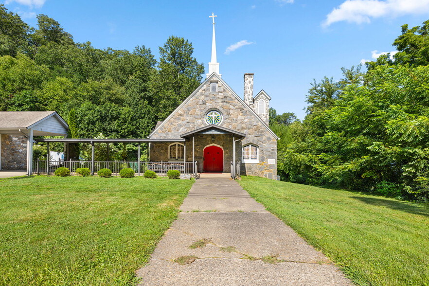 More Photos Of 41 Tucker Rd, Black Mountain Religious Facility For Sale