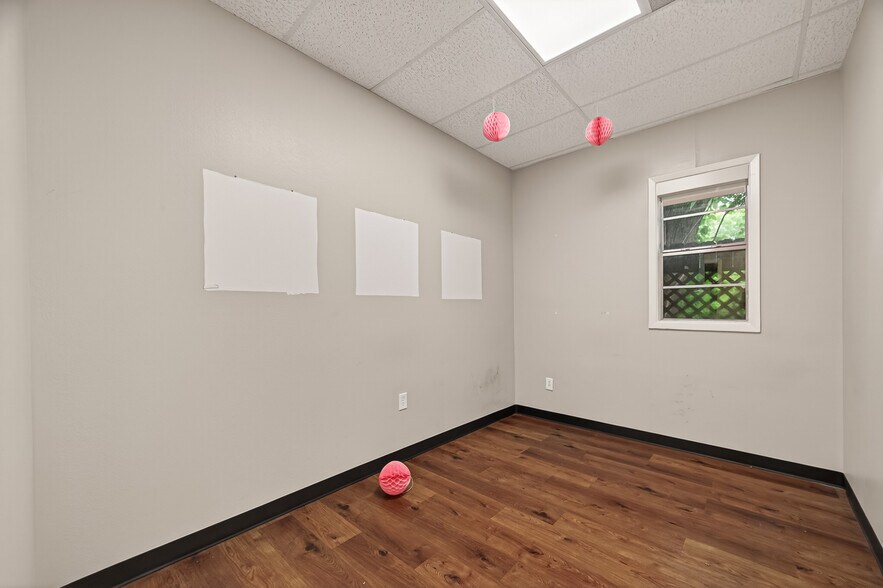 More Photos Of 2223 Dorrington St, Houston Medical For Lease
