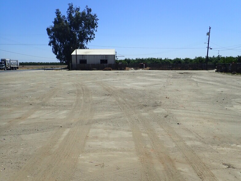 More Photos Of 29305 Pond Rd, Wasco Apartments For Sale